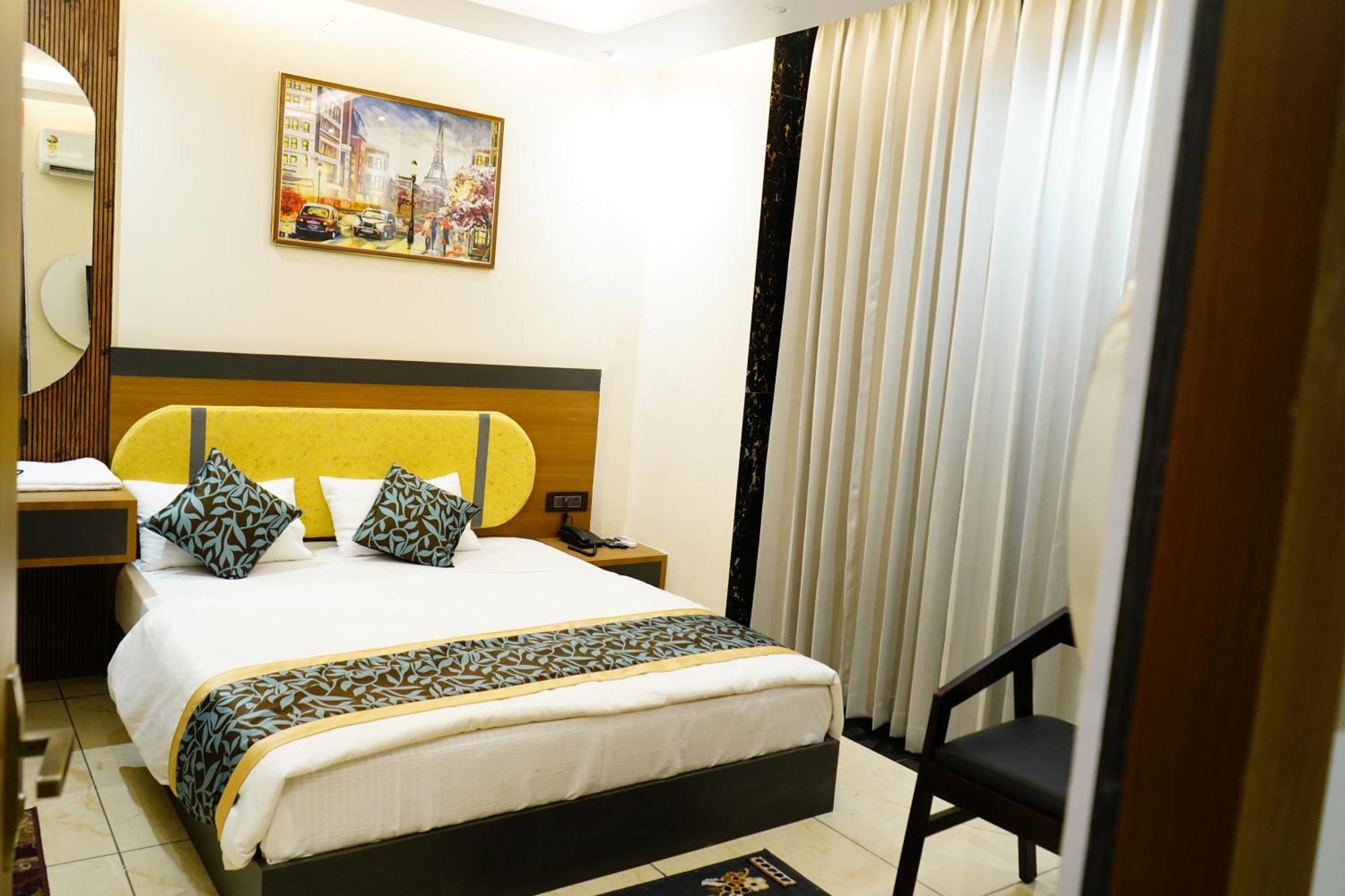 Hotel Shakuntla Palace - 400 Meters Away From Vishnu Pad Temple 7 Mins Walk Gaya Exterior foto