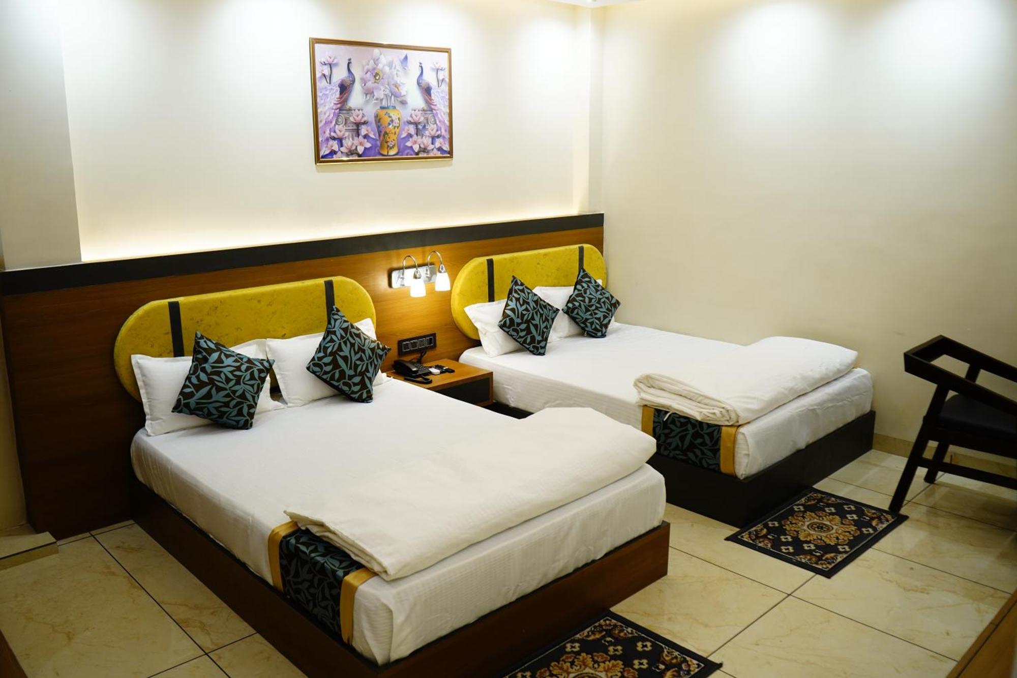 Hotel Shakuntla Palace - 400 Meters Away From Vishnu Pad Temple 7 Mins Walk Gaya Exterior foto