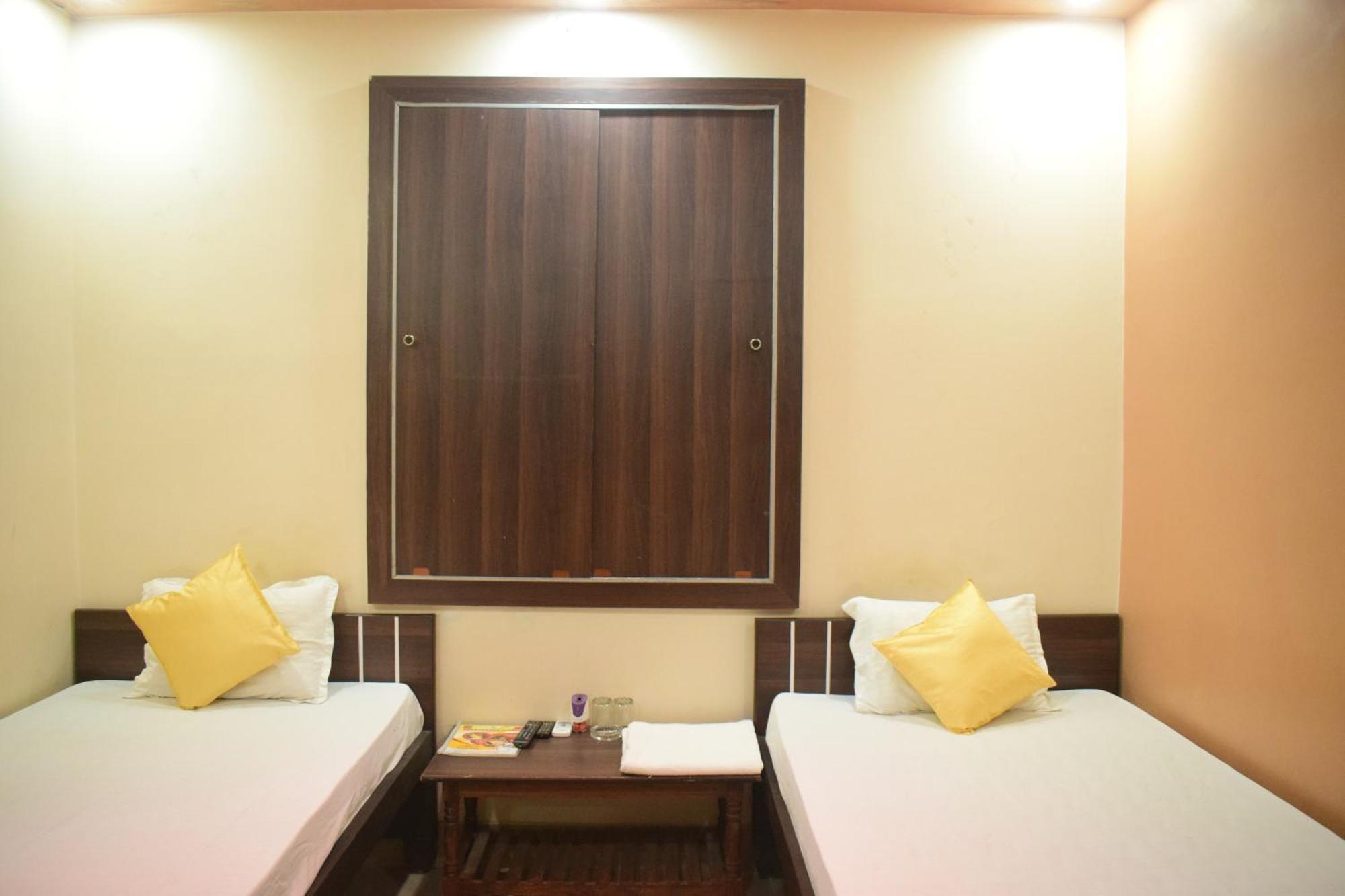 Hotel Shakuntla Palace - 400 Meters Away From Vishnu Pad Temple 7 Mins Walk Gaya Exterior foto